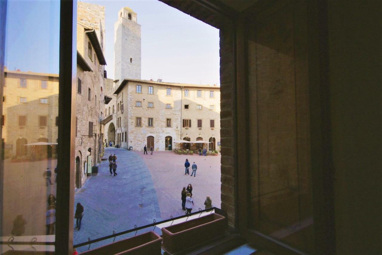 Medieval Palazzo Becci San Gimignano Exteriör bild