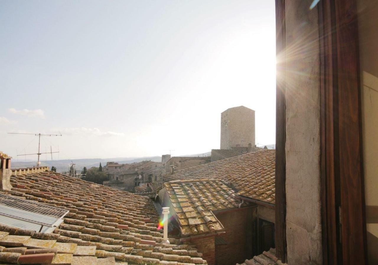 Medieval Palazzo Becci San Gimignano Exteriör bild